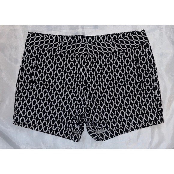 STYLUS Pants - Stylus black with white design shorts‎ size 6 NWOT 2064